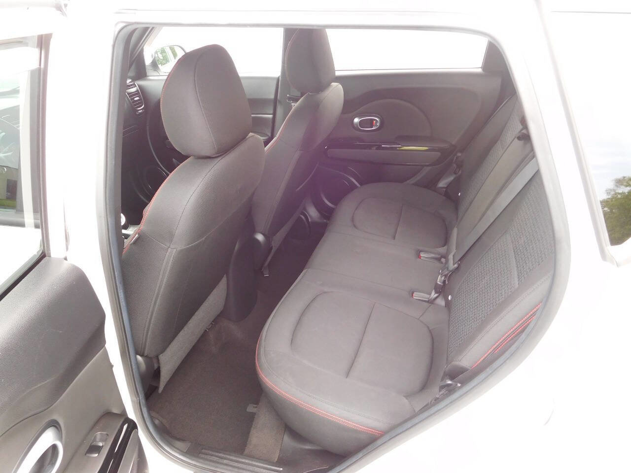 Used 2016 Kia Soul + w/ Soulful Package image 6