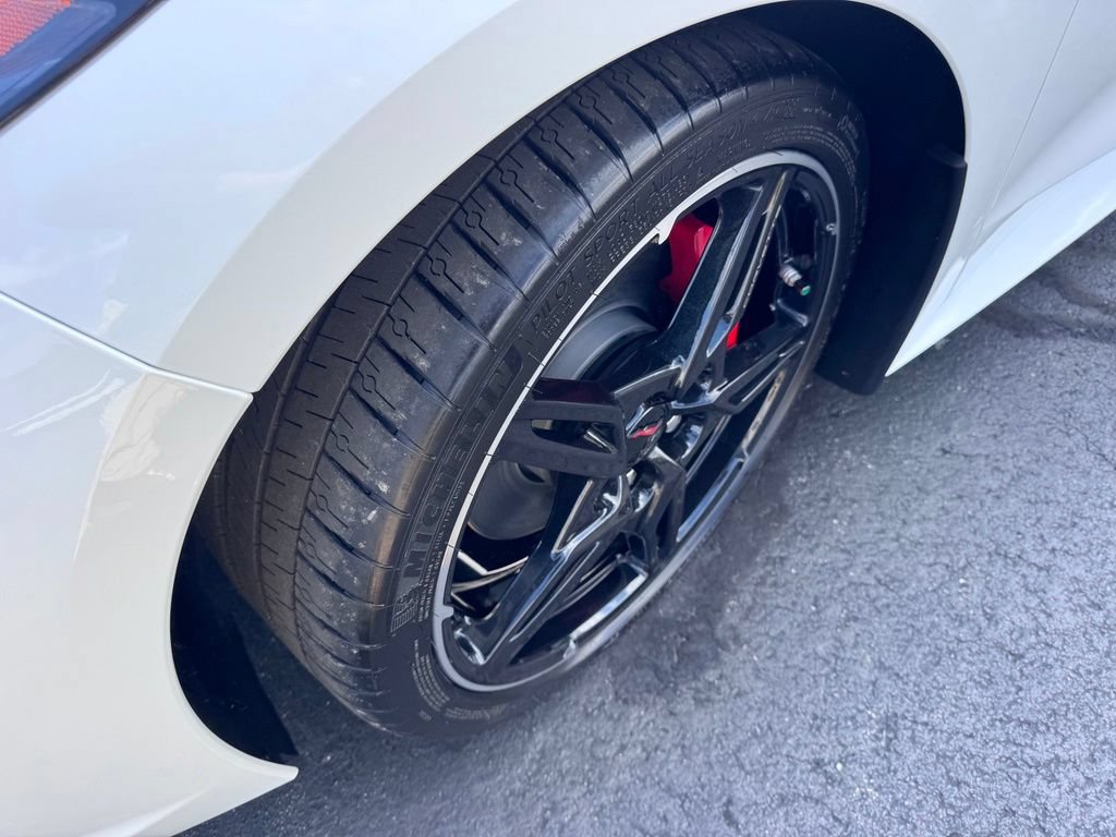 Used 2020 Chevrolet Corvette Stingray Preferred Cpe w/ 2LT Preferred Equipment Group RWD image 15