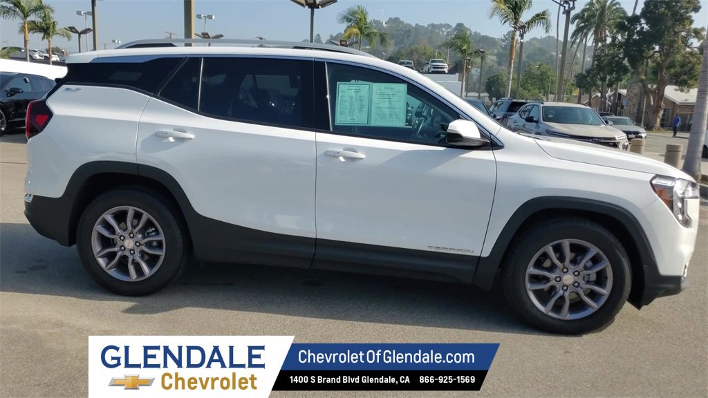 Used 2022 GMC Terrain SLT image 8