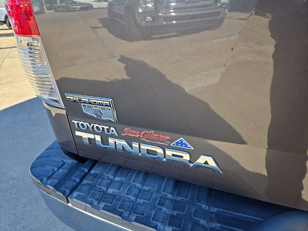 Used 2013 Toyota Tundra 4x4 CrewMax image 38