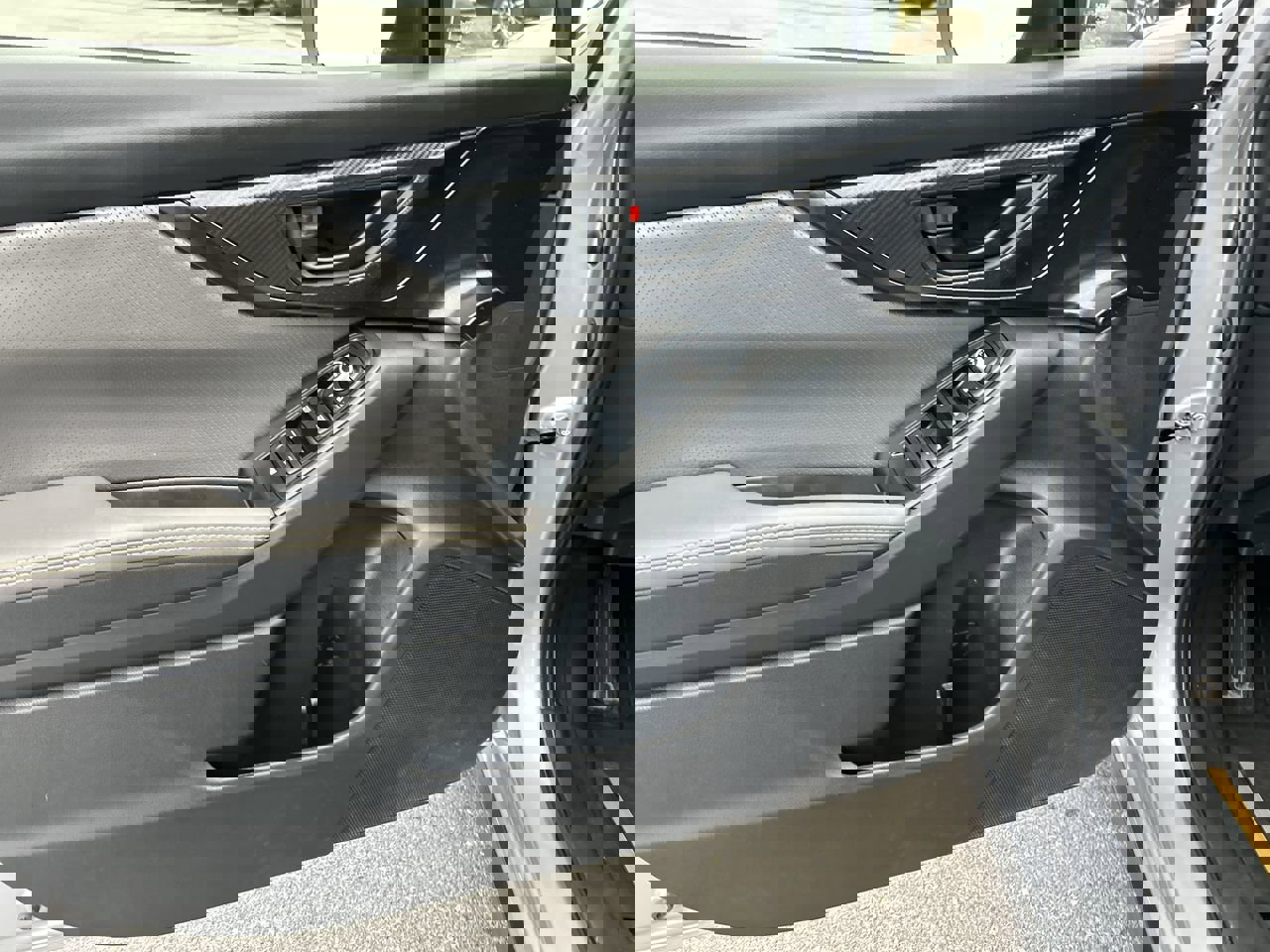 Used 2021 Subaru Crosstrek 2.5i Sport w/ Moonroof Package image 19