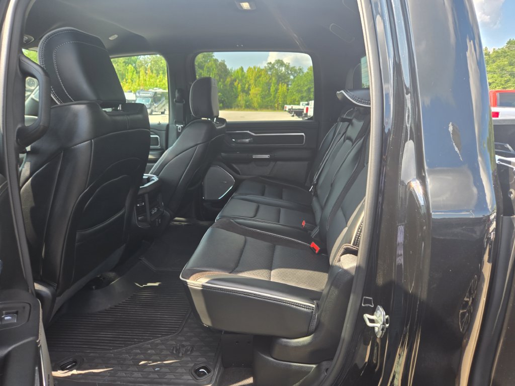 Used 2025 RAM 1500 Laramie AWD/4WD image 8