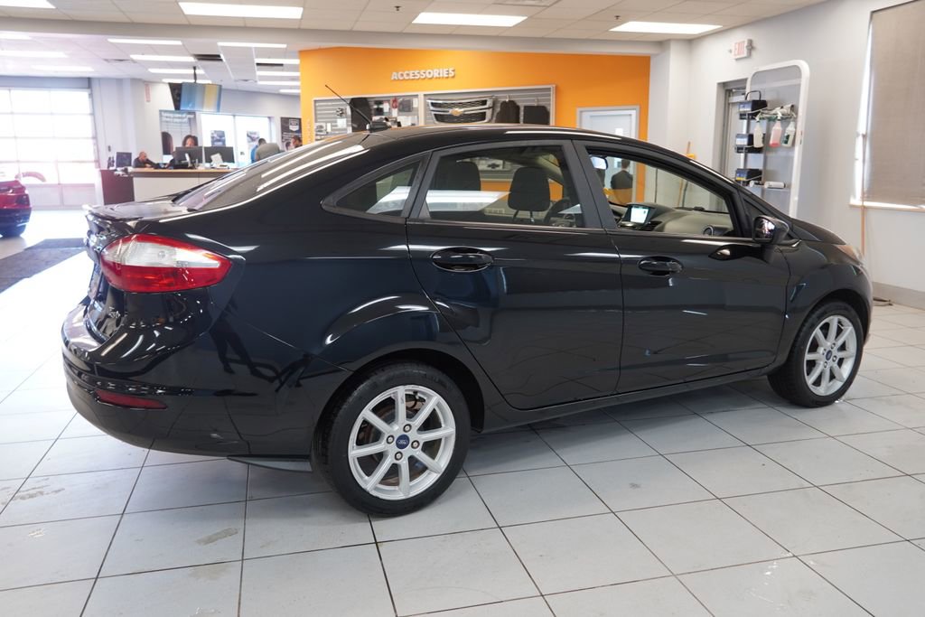 Used 2018 Ford Fiesta SE w/ Equipment Group 201A image 11