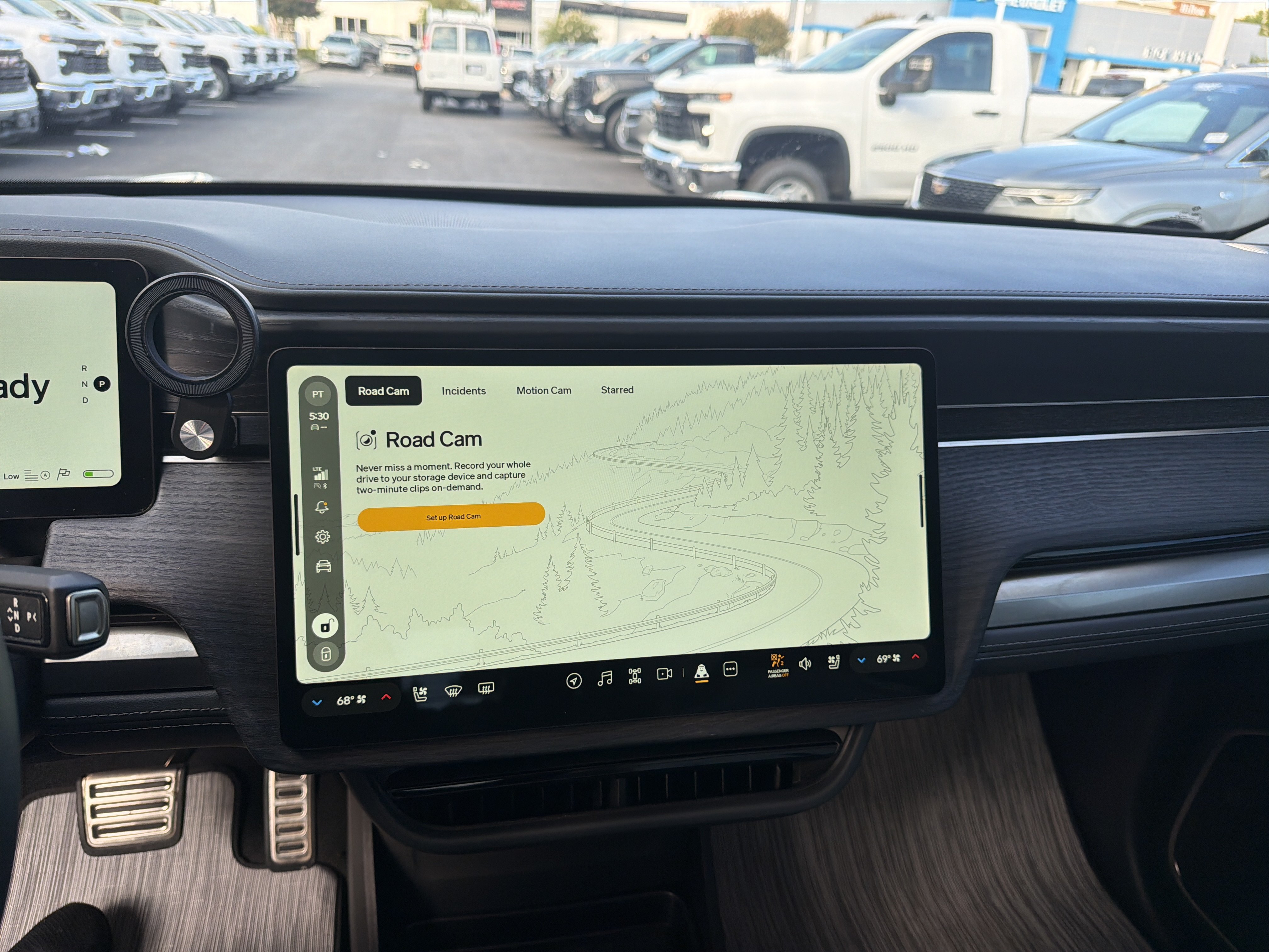 Used 2023 Rivian R1T Adventure Dual AWD/4WD image 23
