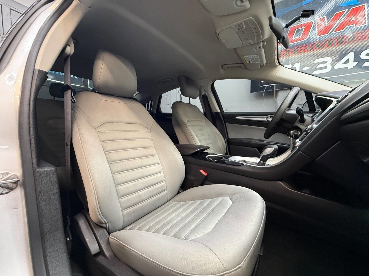 Used 2013 Ford Fusion S FWD image 4