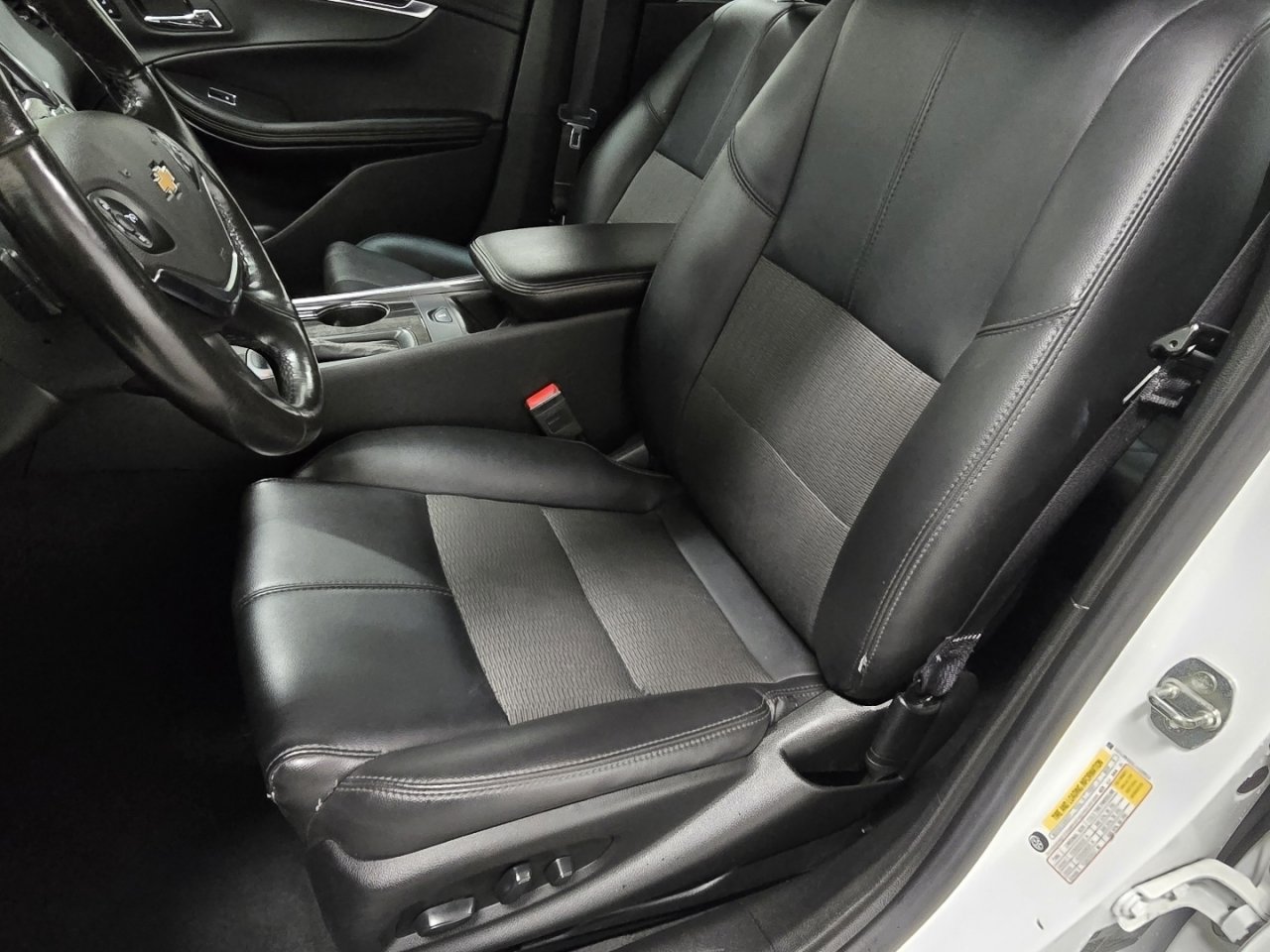 Used 2020 Chevrolet Impala LT image 19