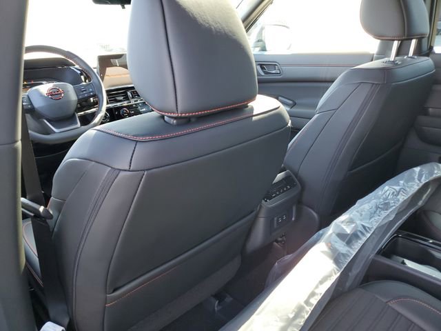 New 2026 Nissan Pathfinder Rock Creek w/ Rock Creek Premium Package image 18
