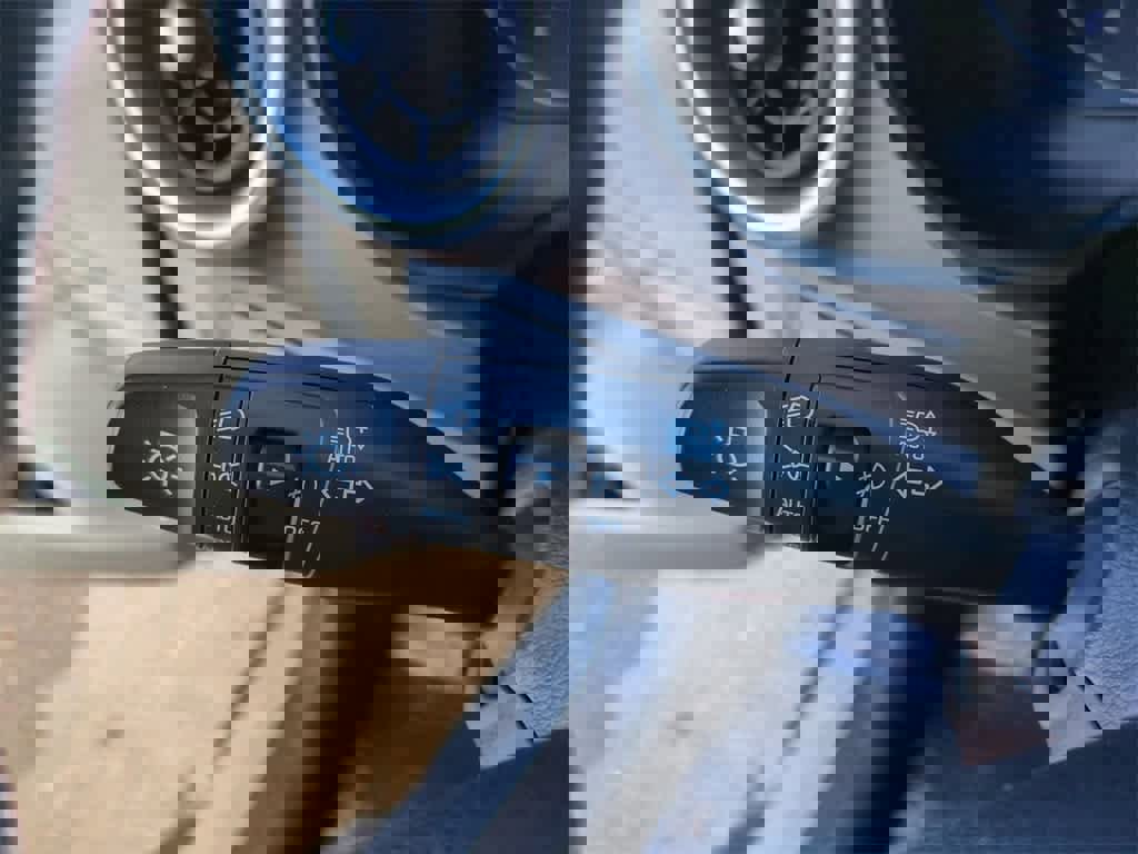 Used 2024 Kia Forte GT-Line w/ GT-Line Premium Package image 19