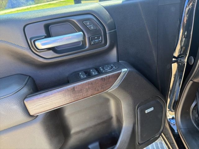 Used 2021 GMC Sierra 2500 Denali w/ Denali Black Diamond Edition image 12