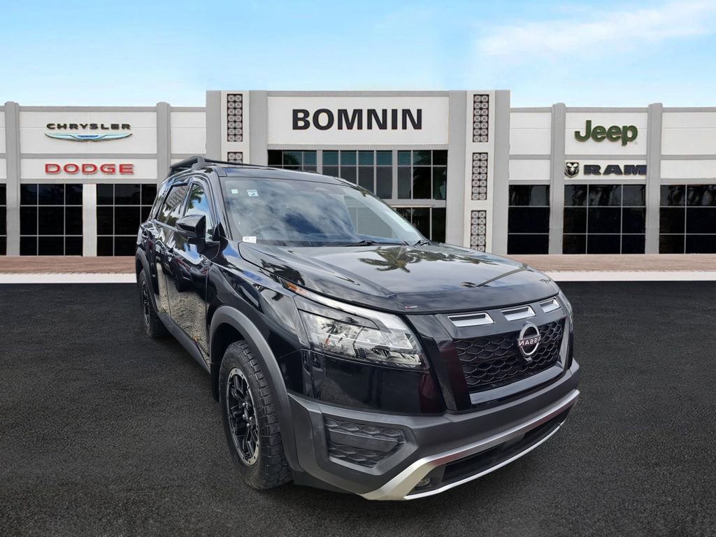Used 2024 Nissan Pathfinder Rock Creek image 2