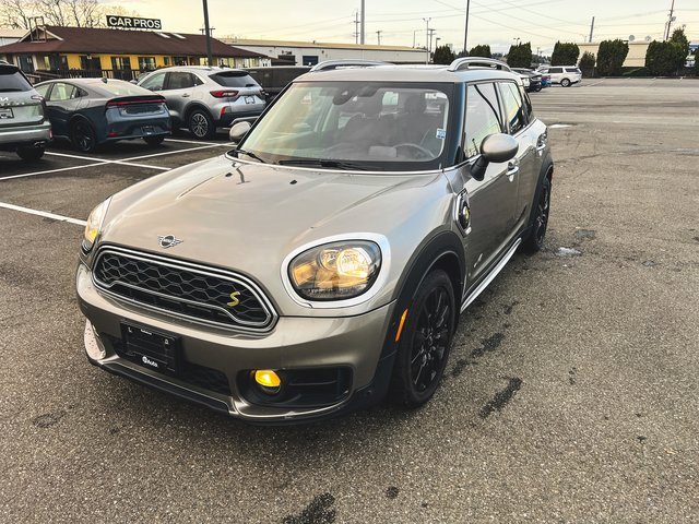 Used 2019 MINI Cooper Countryman SE w/ Driver Assistance Package image 3