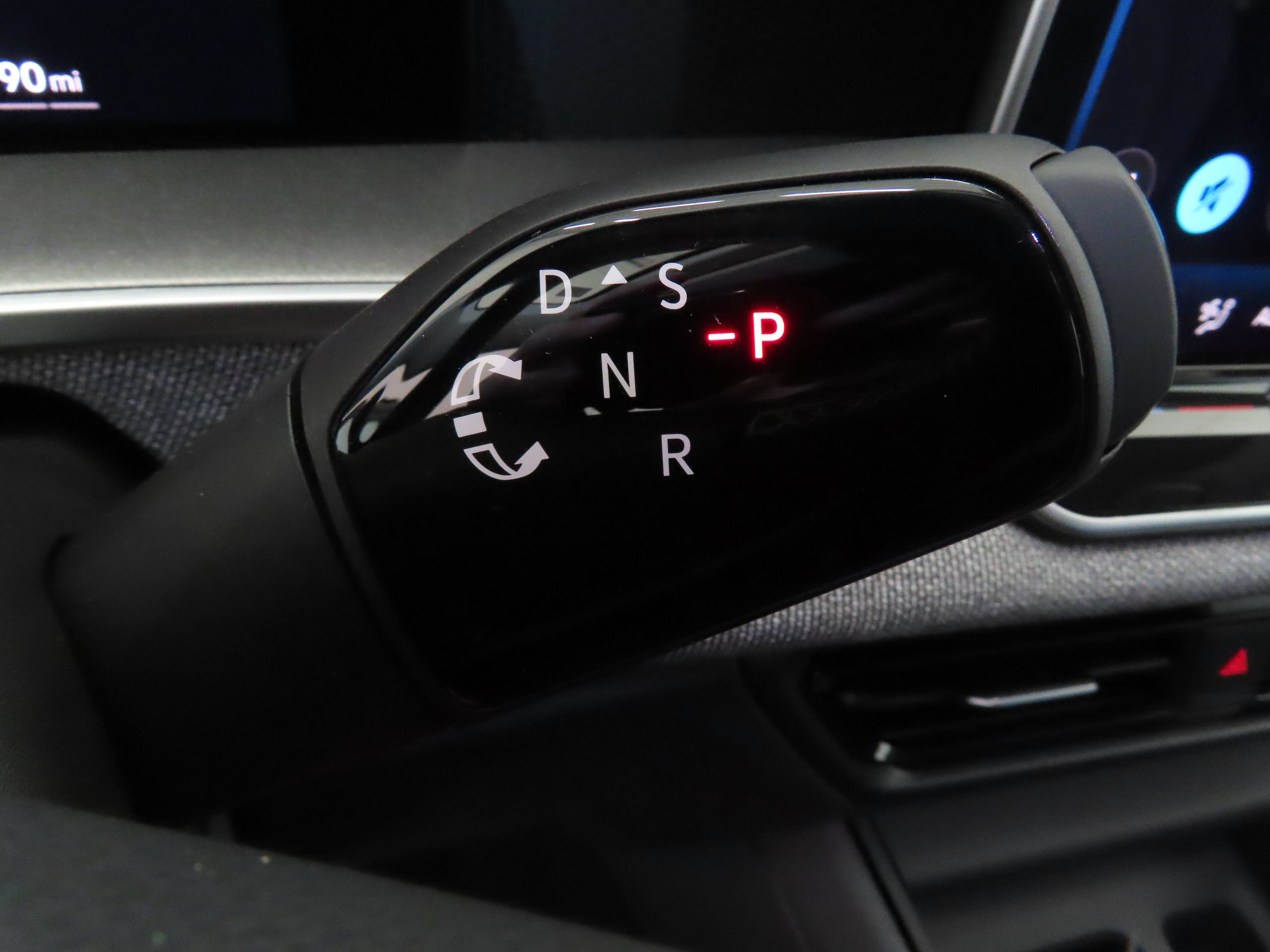 New 2026 Volkswagen Tiguan S FWD image 15
