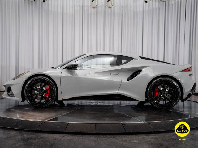 New 2026 Lotus Emira SE image 5