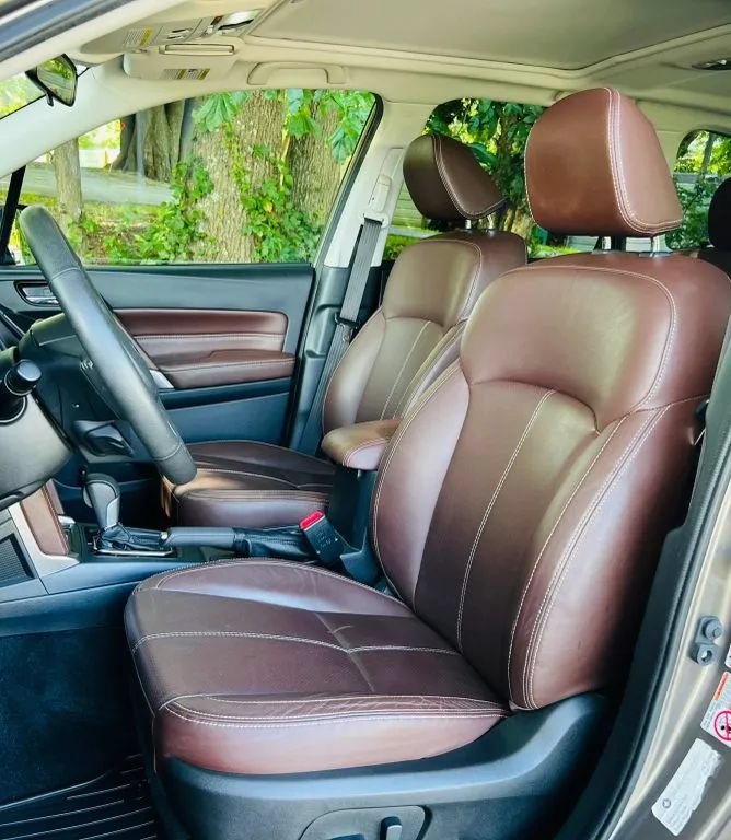 Used 2018 Subaru Forester 2.5i Touring AWD/4WD image 10