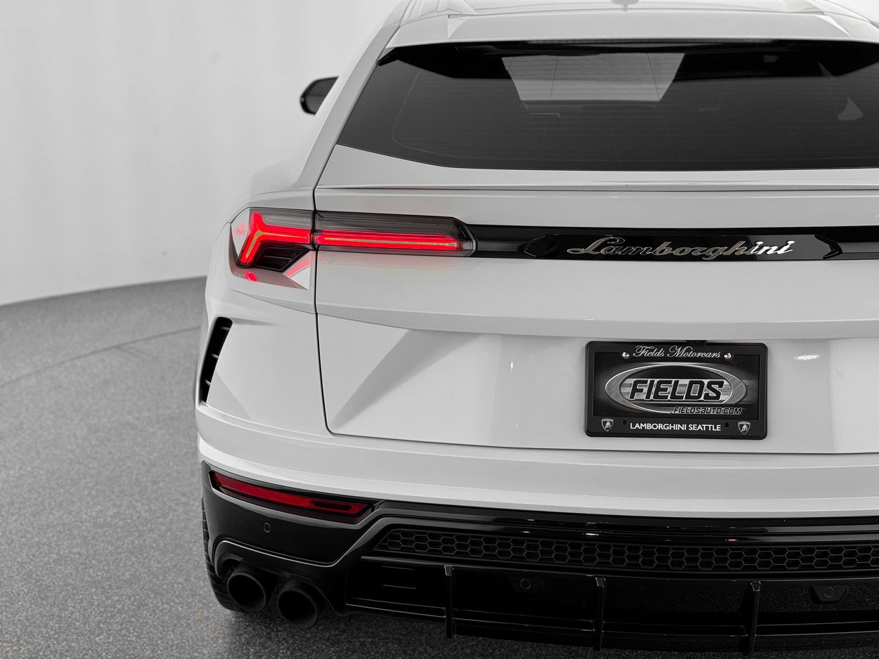 Used 2021 Lamborghini Urus image 45