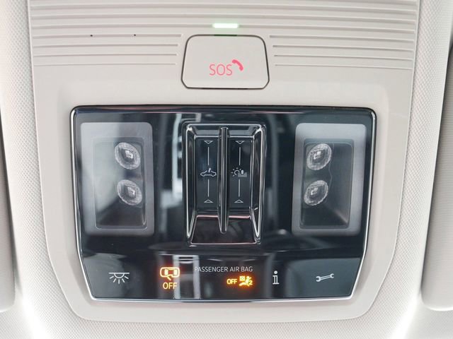 Certified 2025 Volkswagen Atlas SEL image 34