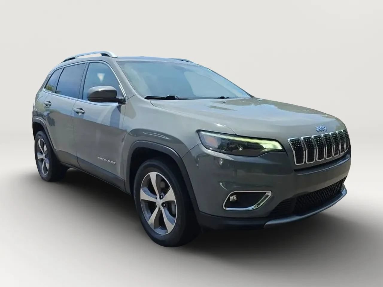 Used 2020 Jeep Cherokee Limited AWD/4WD image 3