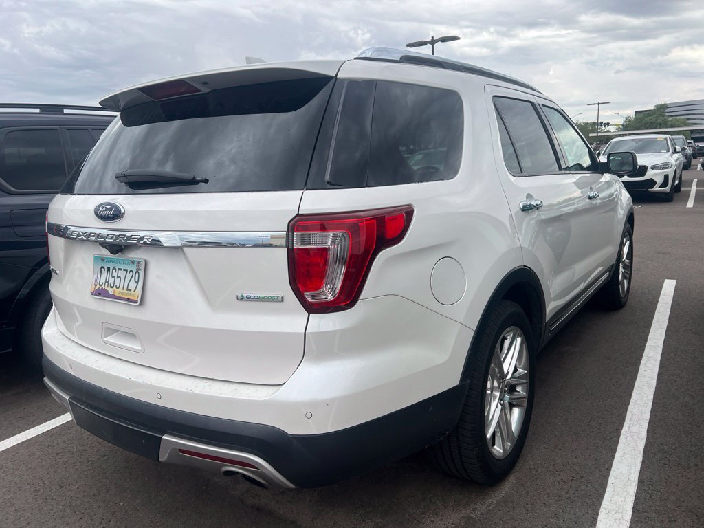 Used 2016 Ford Explorer Limited w/ Equipment Group 301A FWD image 6