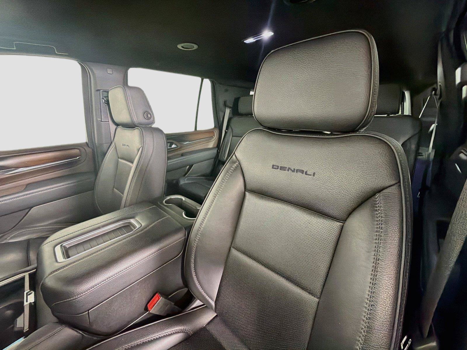 Used 2022 GMC Yukon Denali AWD/4WD image 22