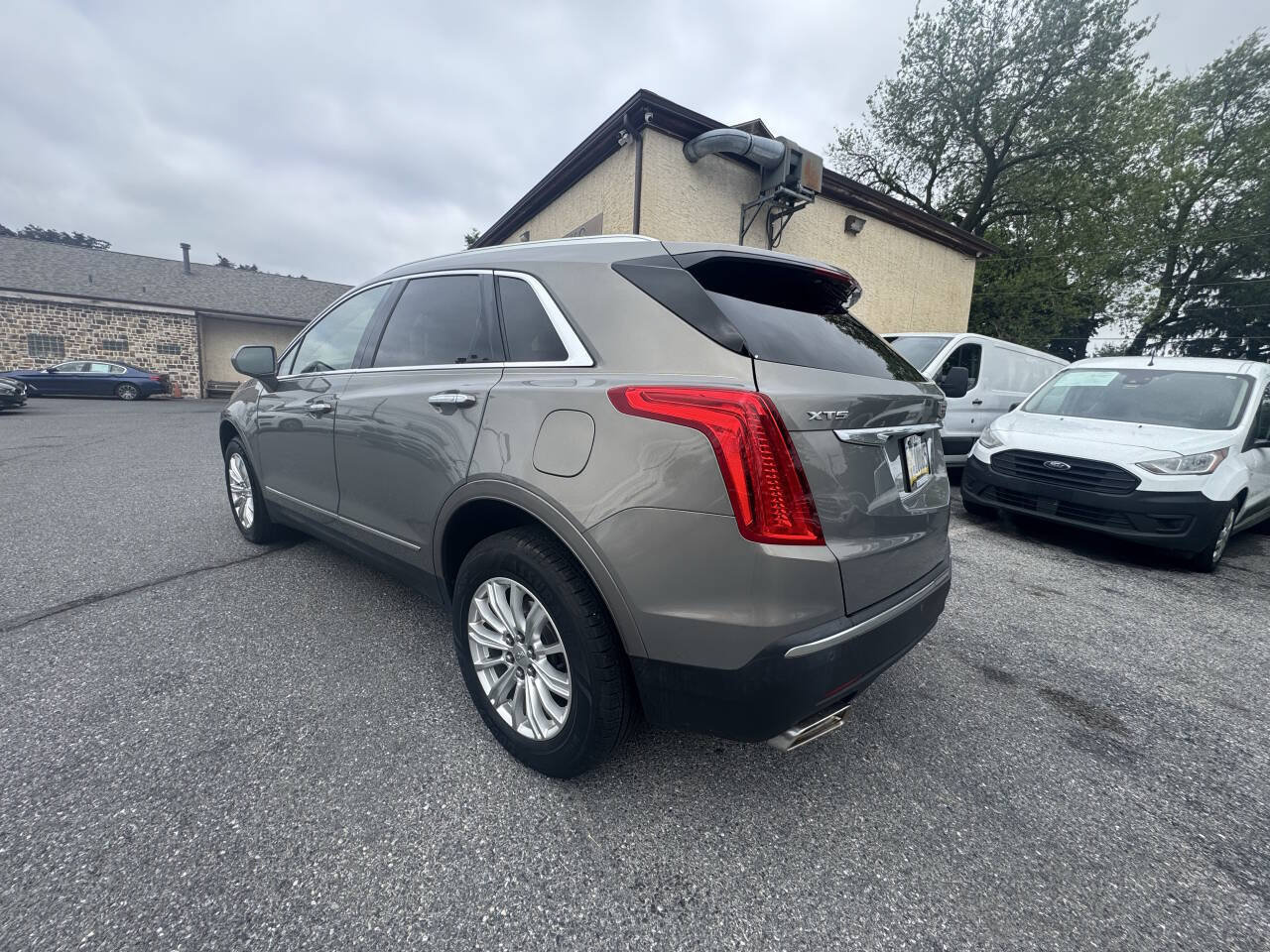 Used 2018 Cadillac XT5 FWD image 4