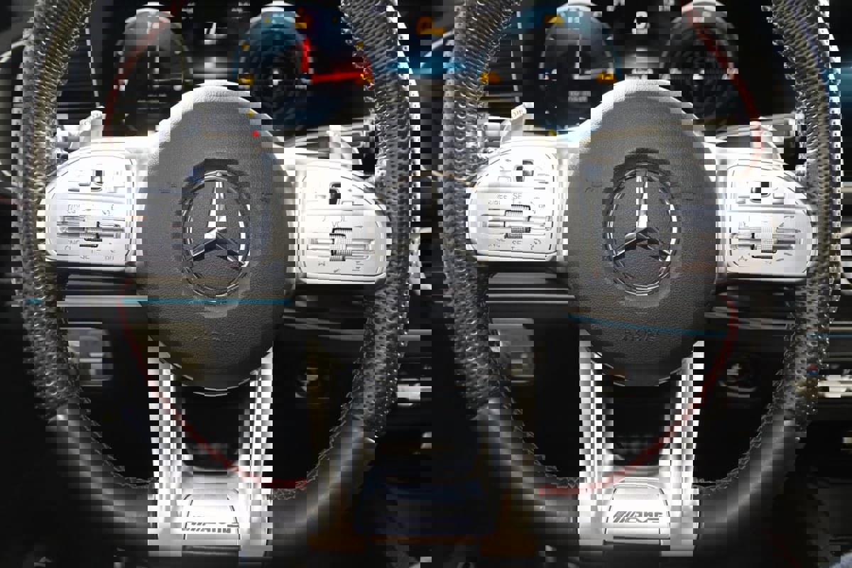 Used 2022 Mercedes-Benz GLE 53 AMG 4MATIC w/ 3rd Row Seat Package image 52