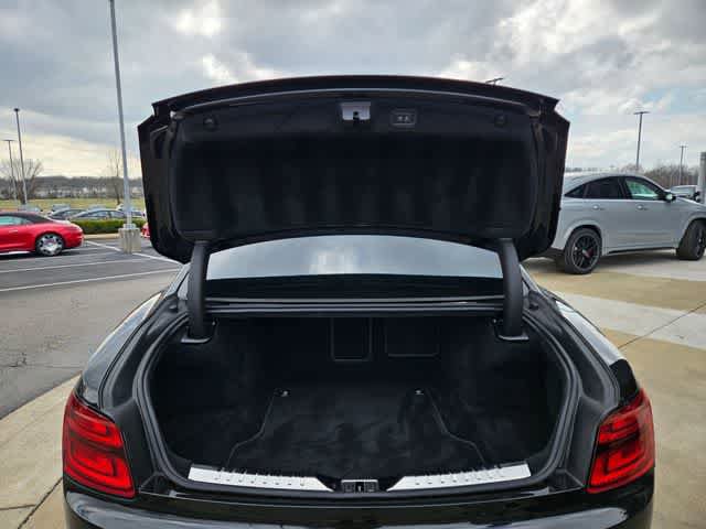 Used 2024 Bentley Flying Spur W12 image 38