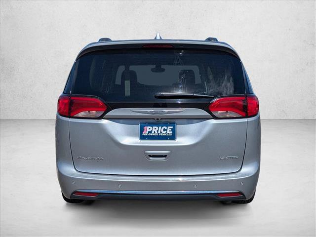 Used 2019 Chrysler Pacifica Limited FWD image 7