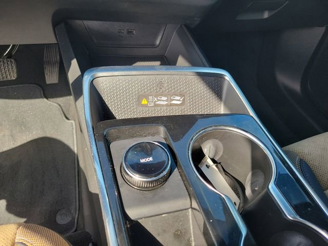 Used 2026 Chevrolet Equinox ACTIV w/ Convenience Package III image 23