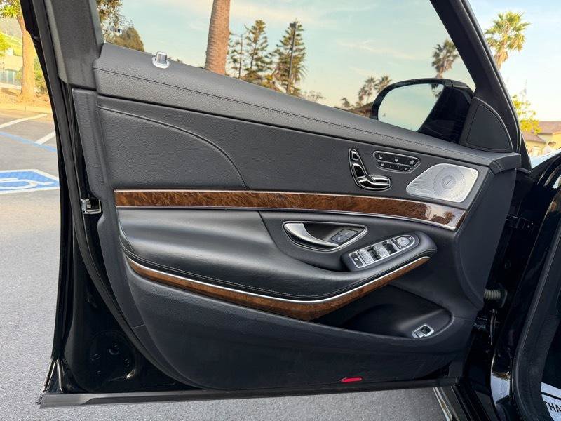 Used 2014 Mercedes-Benz S 550 Sedan image 32