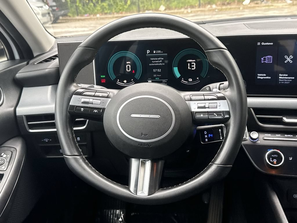 Used 2025 Hyundai Sonata SEL FWD image 11