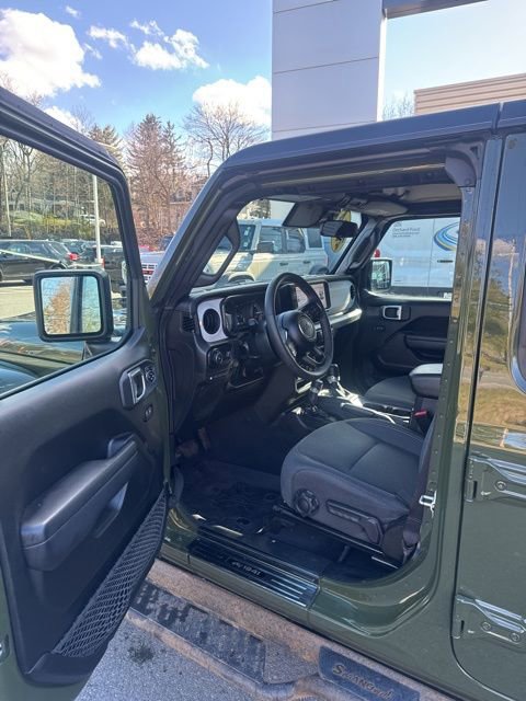 Used 2024 Jeep Wrangler Unlimited w/ Convenience Group image 14