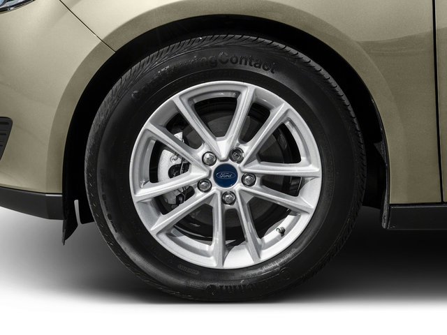 Used 2017 Ford Focus SE w/ Cold Weather Package FWD image 12