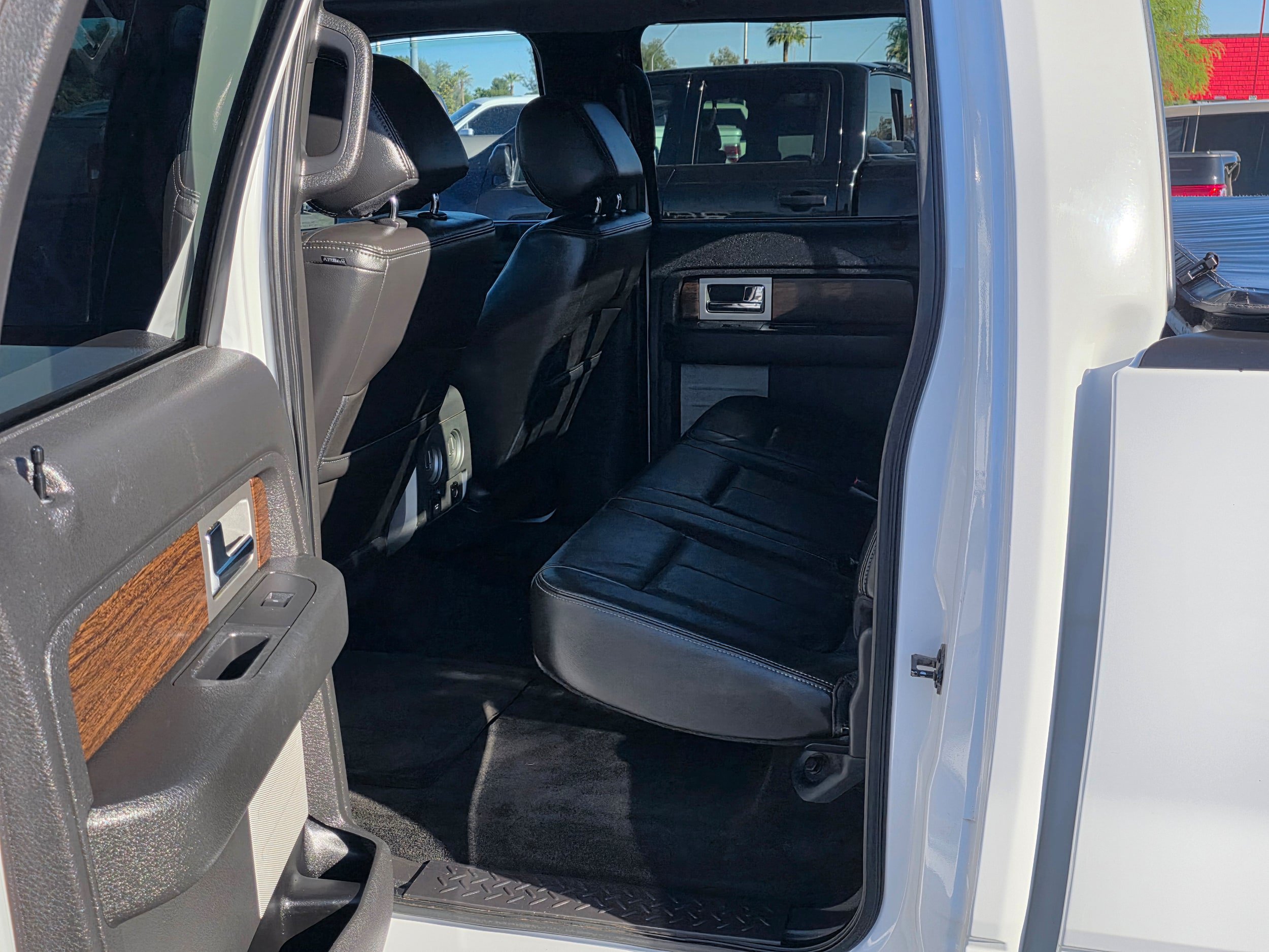 Used 2013 Ford F150 Lariat w/ Lariat Chrome Pkg AWD/4WD image 21