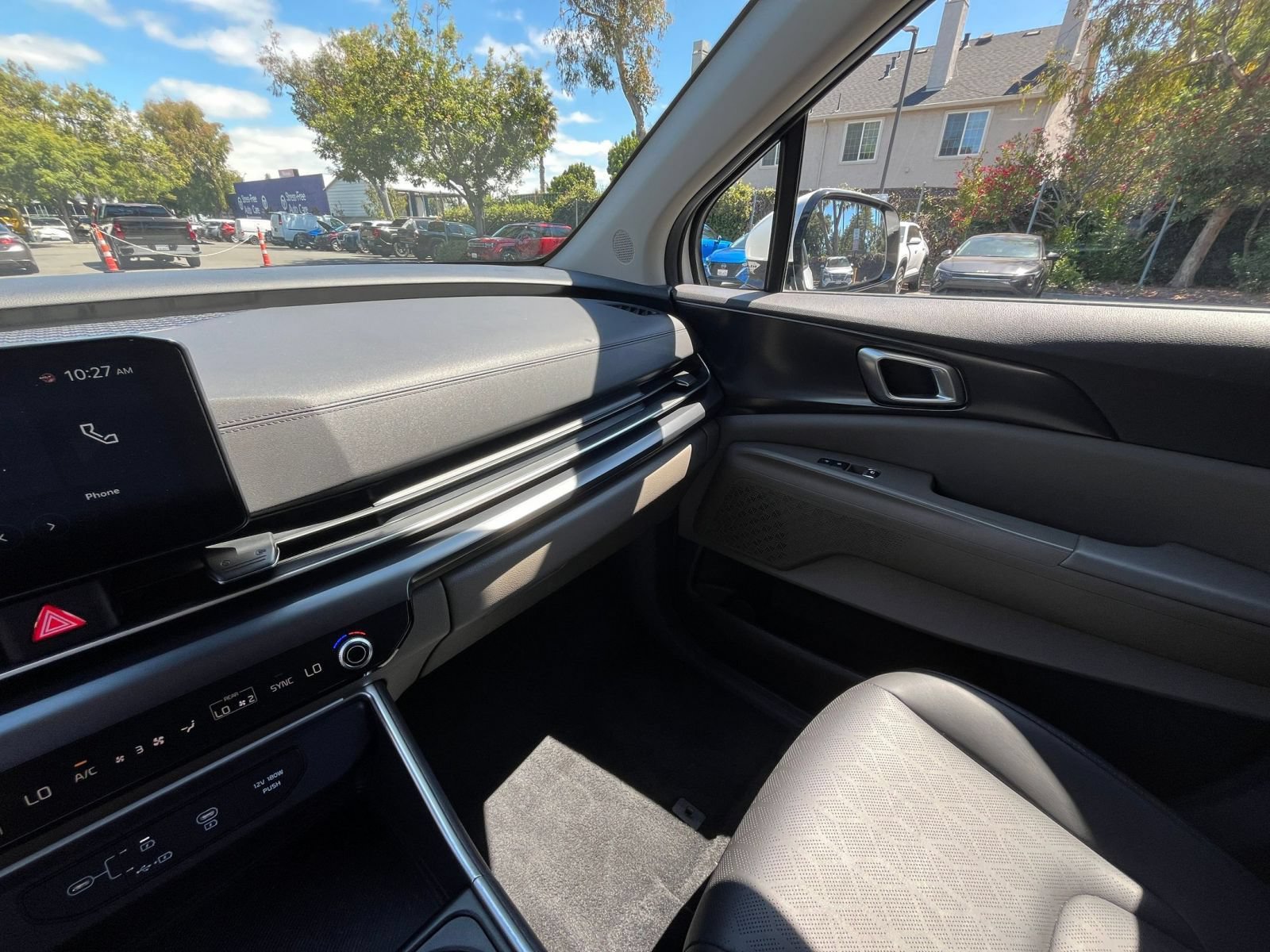 Used 2026 Kia Carnival FWD image 38