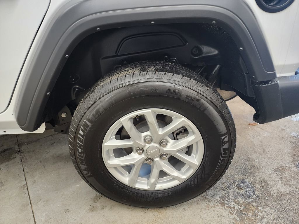 Used 2023 Jeep Wrangler Sport S w/ Cold Weather Group image 35