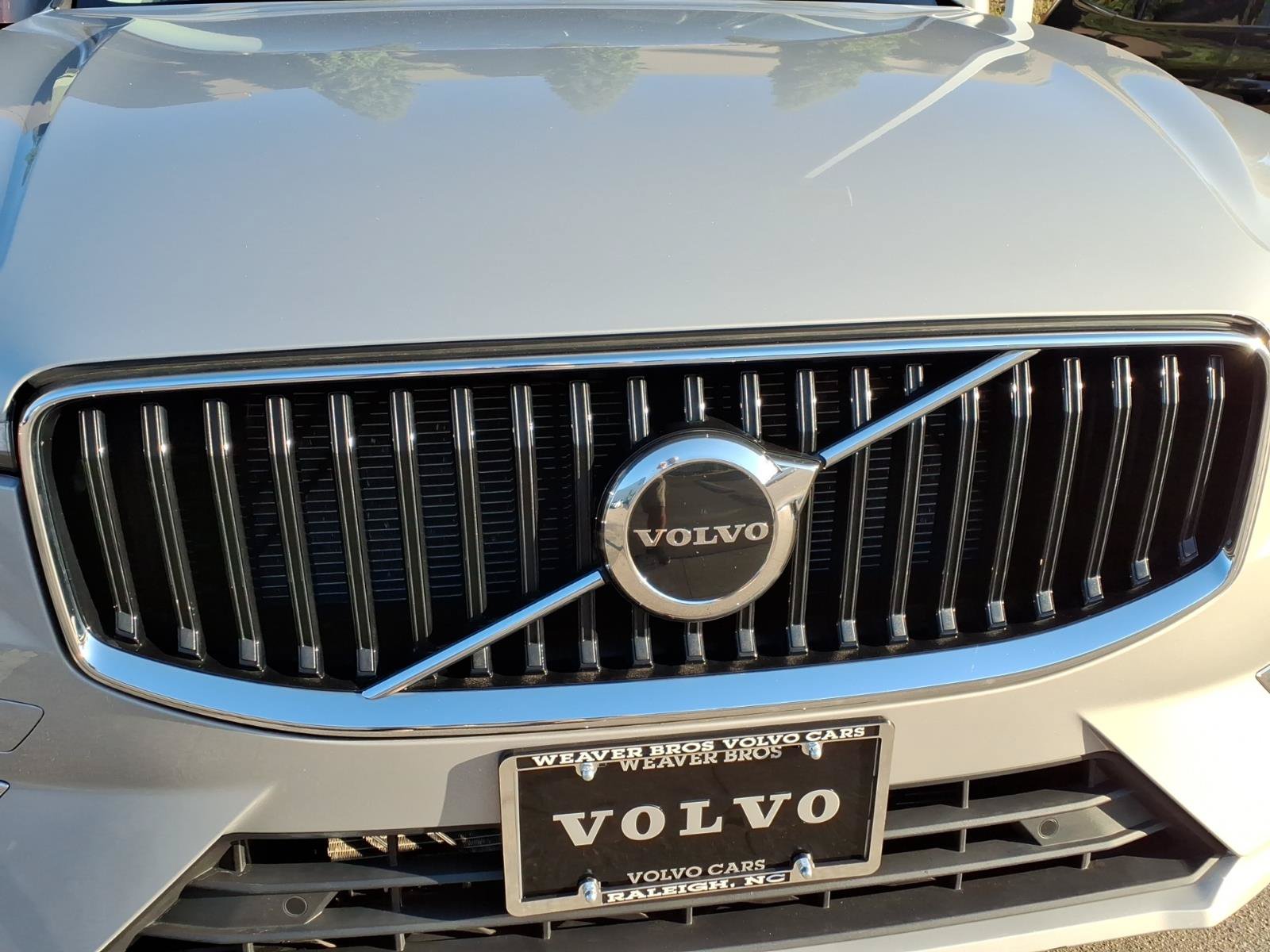 Certified 2023 Volvo XC60 B5 Core w/ Climate Package AWD/4WD image 11