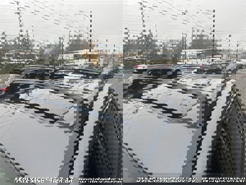 Used 2023 Toyota RAV4 SE image 32