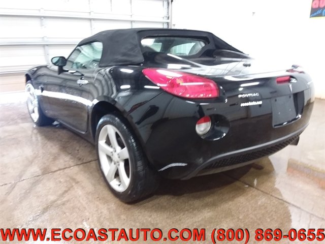 Used 2006 Pontiac Solstice Convertible w/ Premium Package RWD image 6