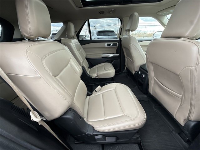 Used 2021 Ford Explorer XLT w/ Equipment Group 202A image 27