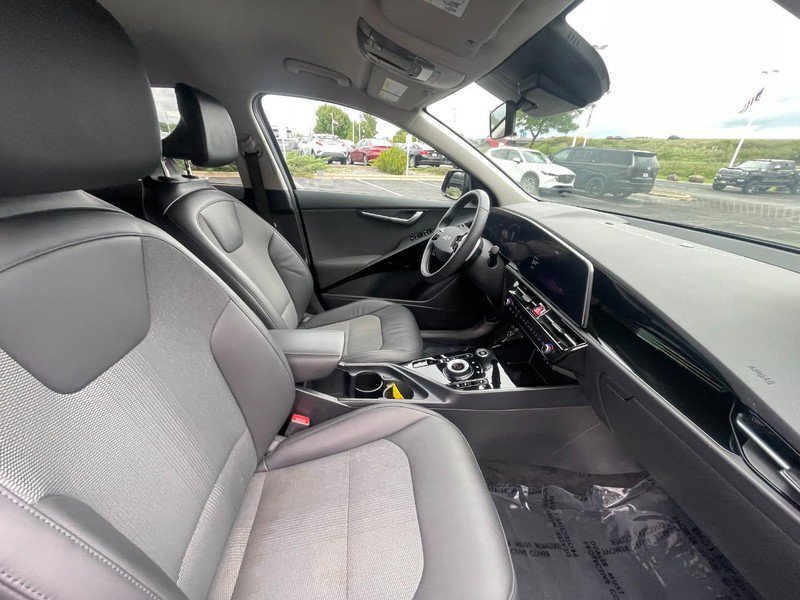 Used 2023 Kia Niro Wind w/ Wind Preserve Package FWD image 10