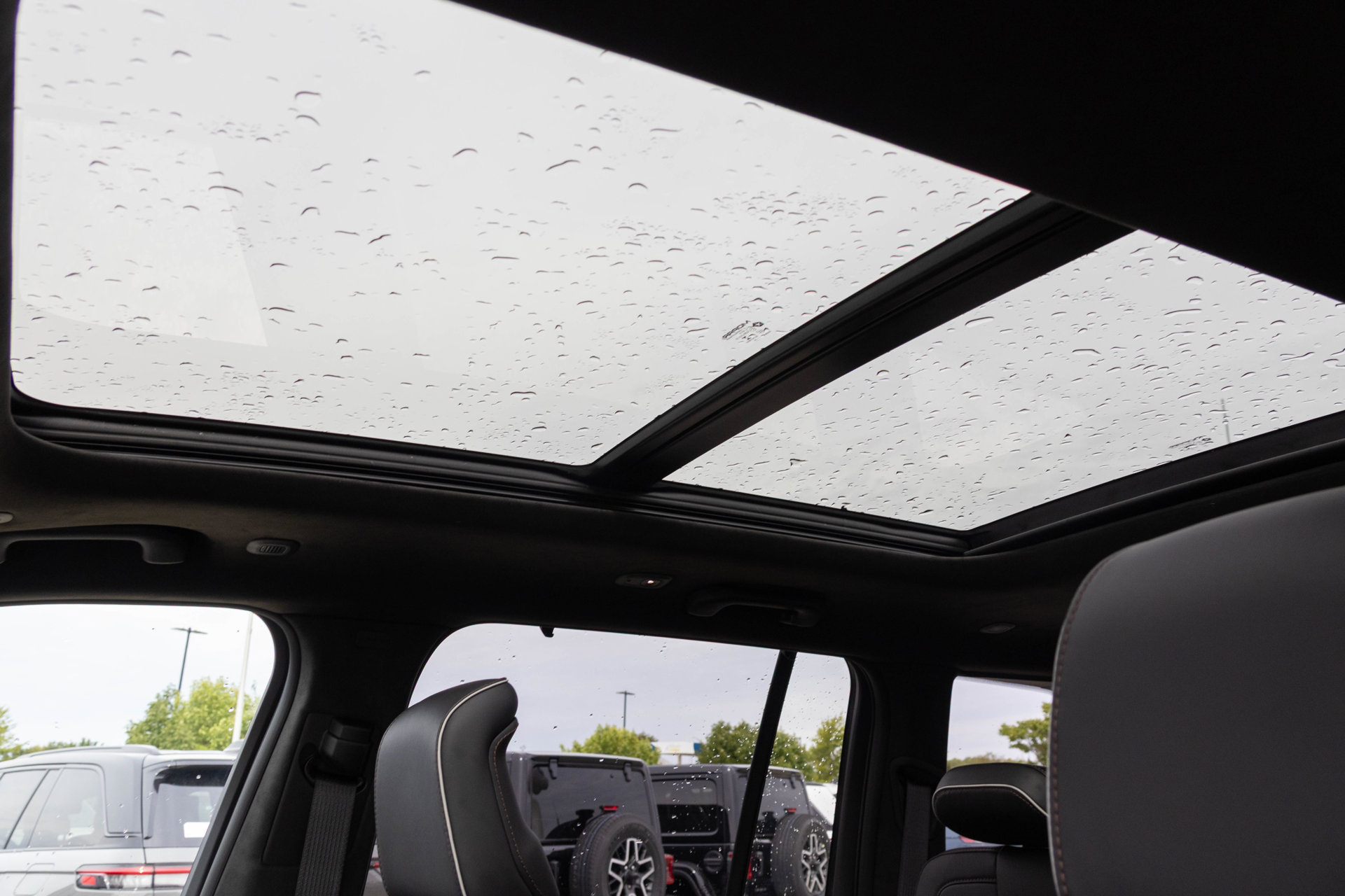 New 2027 Jeep Grand Cherokee Summit AWD/4WD image 8