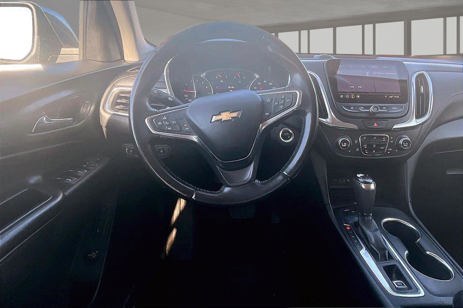 Used 2021 Chevrolet Equinox Premier AWD/4WD image 6