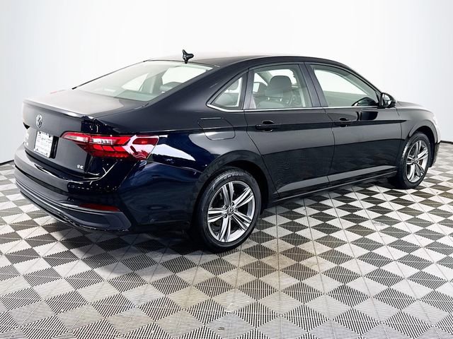 Used 2024 Volkswagen Jetta SE image 23
