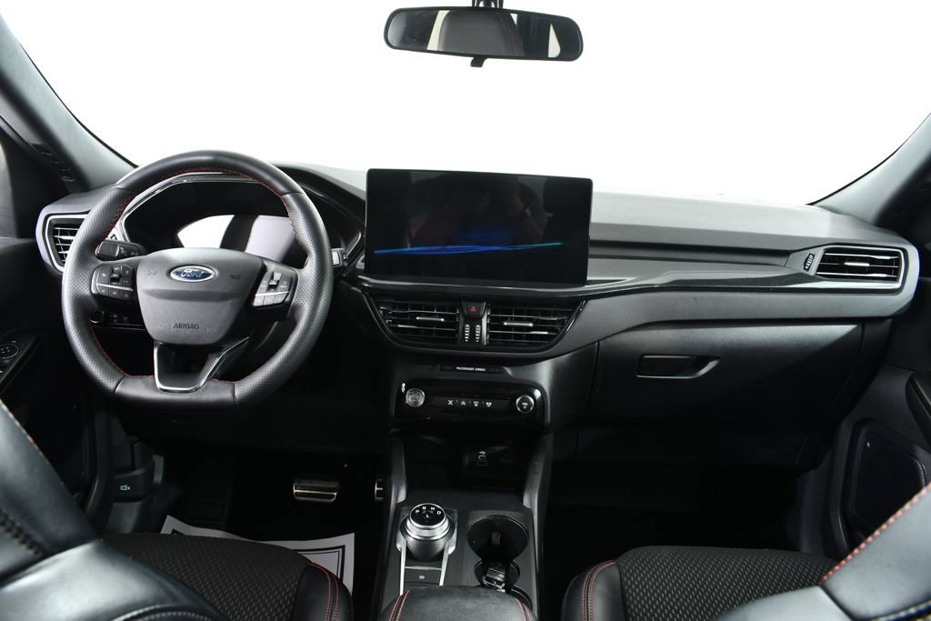 Used 2024 Ford Escape ST-Line w/ Tech Pack #1 AWD/4WD image 7