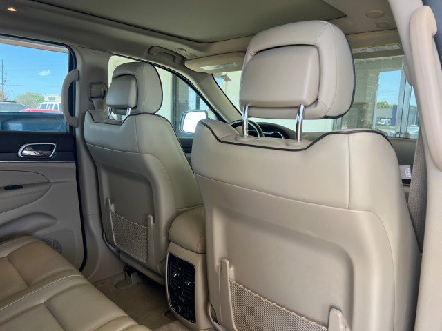 Used 2018 Jeep Grand Cherokee Overland RWD image 31