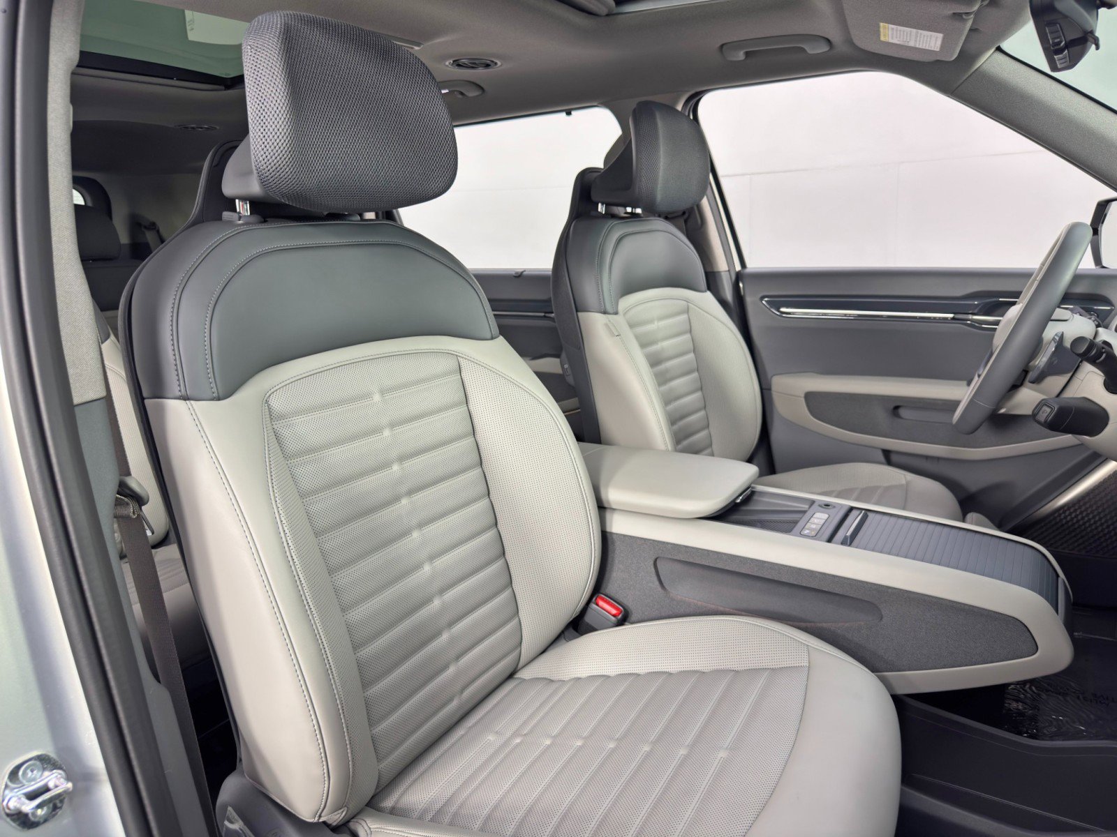 Used 2026 Kia EV9 Land image 40