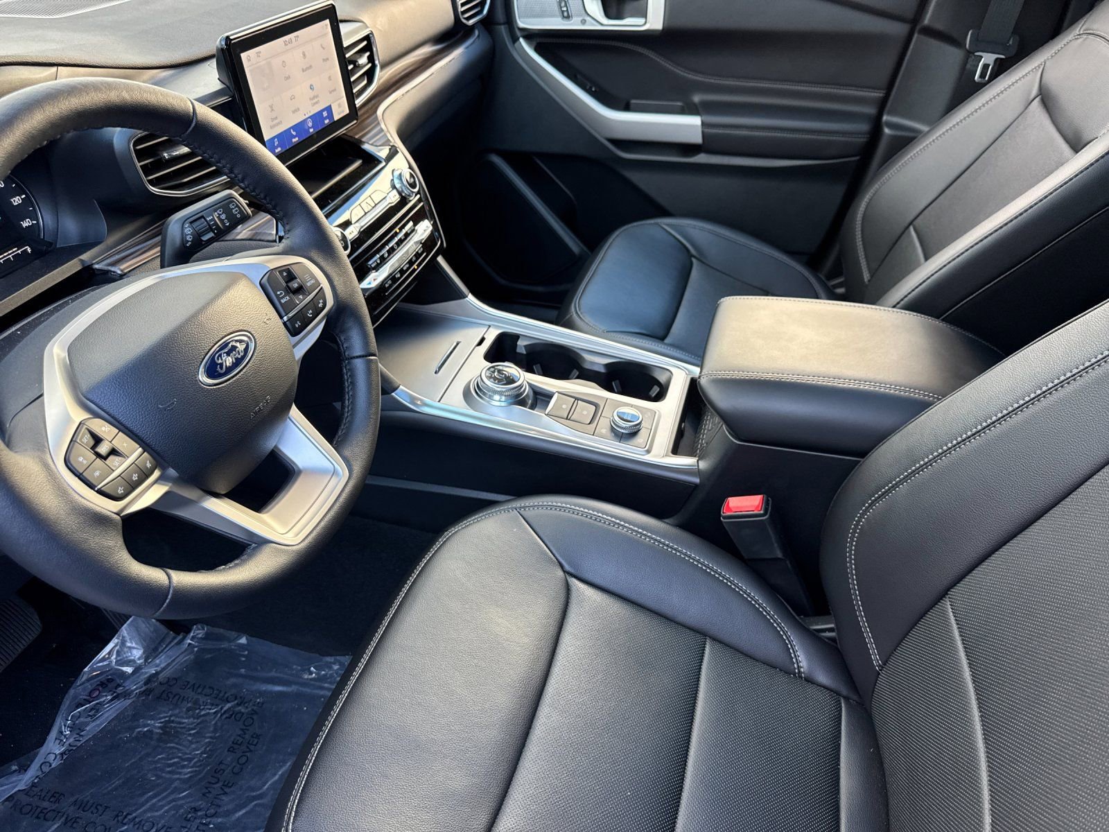 Used 2024 Ford Explorer Limited w/ Equipment Group 301A image 9