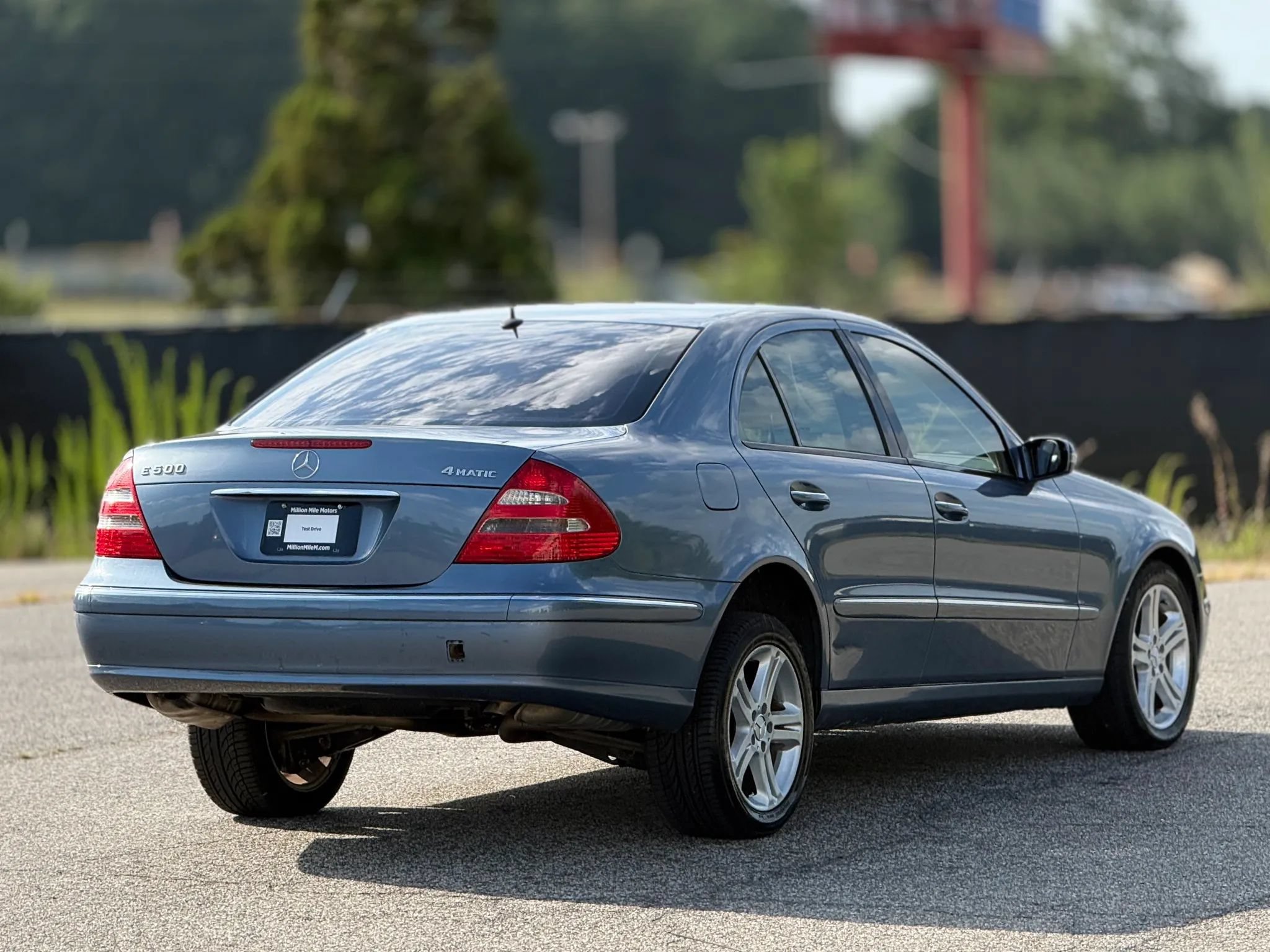 Used 2004 Mercedes-Benz E 500 4MATIC Sedan image 9