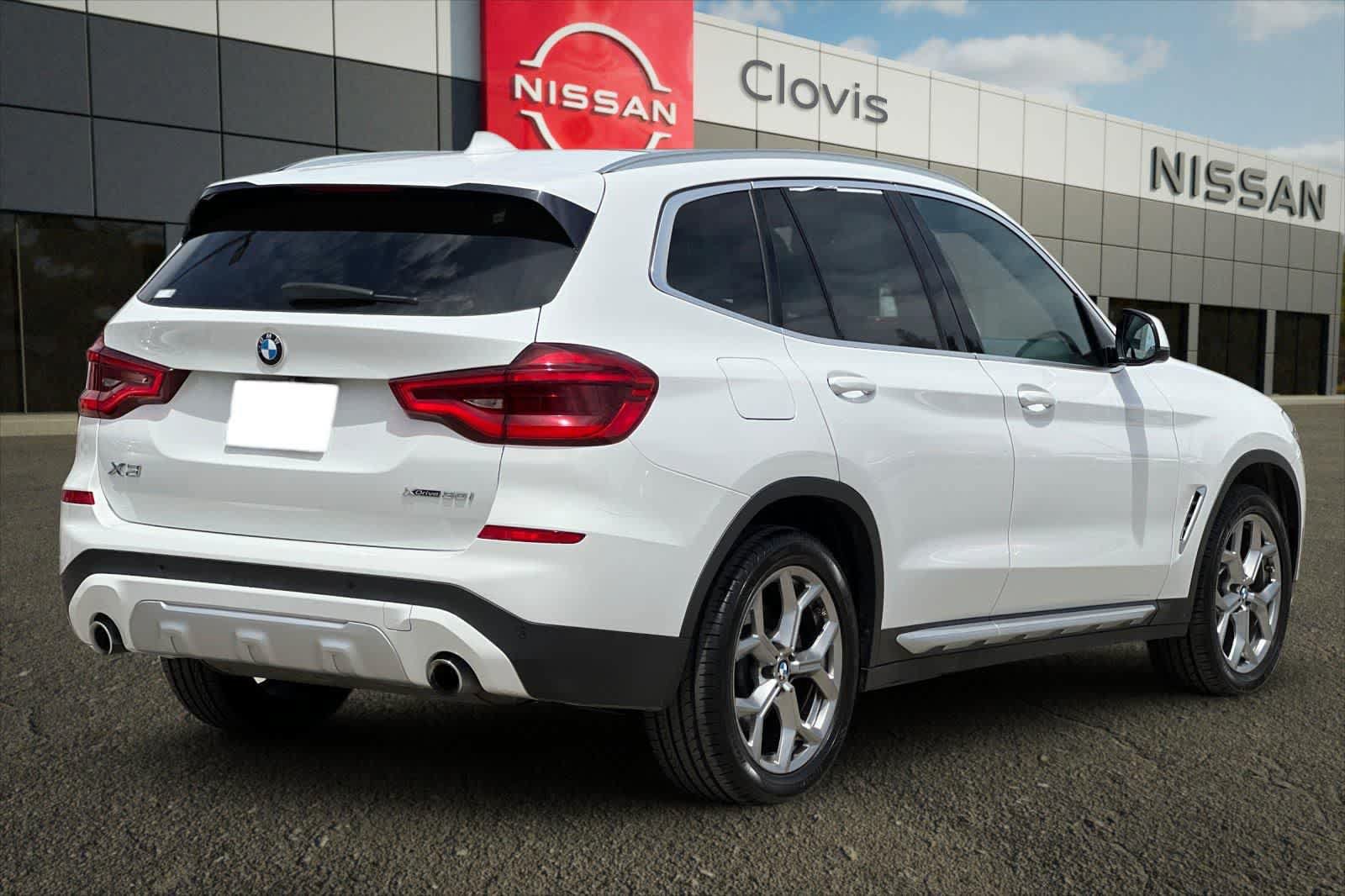 Used 2020 BMW X3 xDrive30i w/ Premium Package AWD/4WD image 3