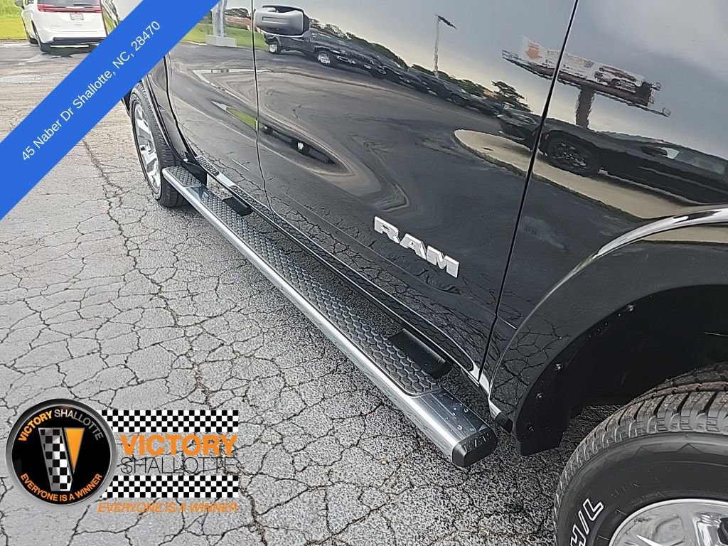 New 2026 RAM 1500 4x4 Crew Cab image 12